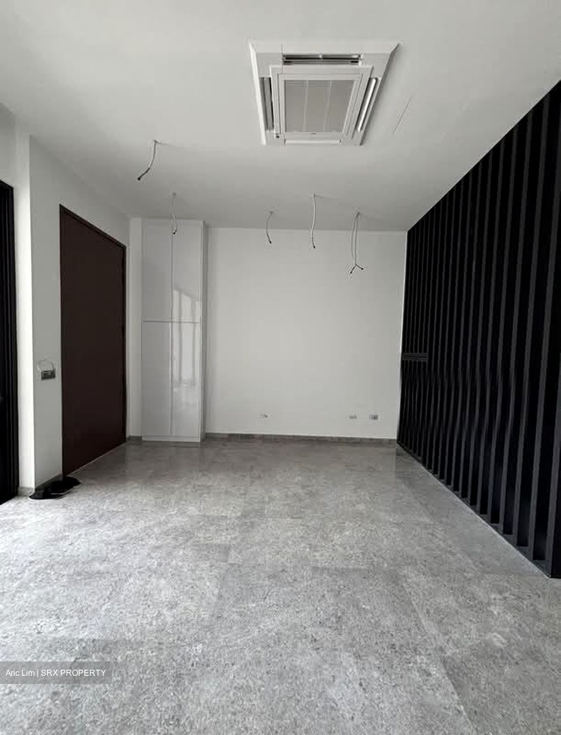 Peakview Estate (D16), Terrace #545581251